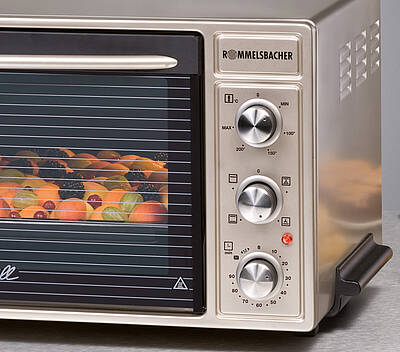 Der Back & Grill Ofen BG 1650 von Rommelsbacher überzeugt mit seinen vielseitigen Nutzungsmöglichkeiten und der hervorragenden Verarbeitung