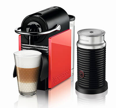 Die neue Pixie Clips EN 126 von De’Longhi will mit bewährter Kaffeevielfalt verwöhnen und ist mit auswechselbaren Paneelen auch optisch ein Genuss