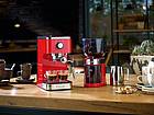 Zwei pfiffige Partner für frischen Kaffeegenuss, die Kaffeemühle Graef CM 203....