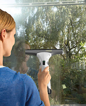 Kärcher ist bekannt für seine effizienten Reinigungsexperten, wie z. B. der im Frühjahr eingeführte Fenstersauger WV 2