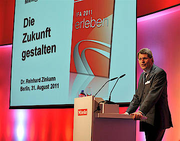 Miele-Chef Reinhard Zinkann bei der Pressekonferenz am 31.08.2011 zur IFA. (Fotos: Miele)