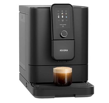 Die drei neuen Kaffeevollautomaten kombinieren drei Zubereitungsarten in einem Gerät: klassische Espresso- und Kaffeegetränke, Chilled Brew, also kalt gebrühter Kaffee ähnlich dem Cold-Brew-Prinzip...