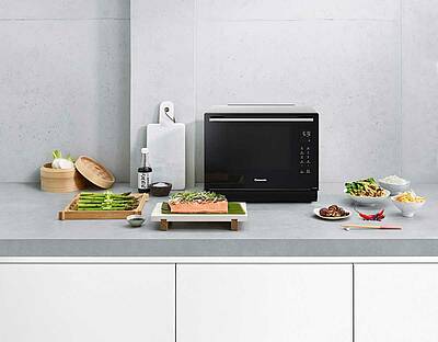 Mit seinem prima Preis-Leistungsverhältnis ist der NN-CS89LB eine attraktive Alternative zu Einzelgeräten und löst ganz nebenbei das Platzproblem in vielen Küchen