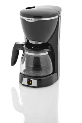 Kaffeemaschine KM 600.07 in glänzendem Schwarz mit Glaskanne in klassischer Form. (Fotos: Petra-Electric)