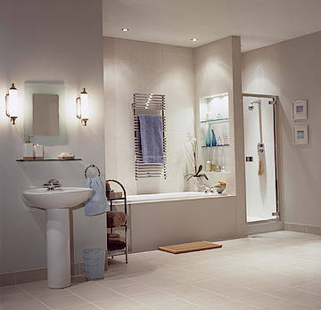 MyBathroom ist Badezimmerbeleuchtung, die unterschiedlichen Wünschen gerecht wird. (Fotos: Philips)