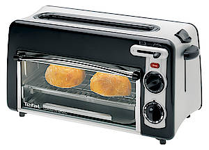Toast N'Grill: Toaster und Ofen in einem Gerät - liefert knuspriges Brot, Pizza oder Toast Hawaii. (Fotos: Tefal)