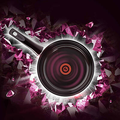 Die Tefal Pfannenserie Dark Ruby mit Keramik-Versiegelung und Tefal-exklusivem Thermo-Spot versprechen auf den Punkt gebratenes, geschmacksintensives Fleisch und Gemüse