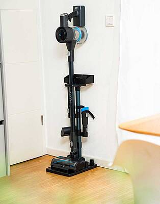 Mit dem S7 verbindet hoogo technische Präzision mit einem neuen Verständnis von Sauberkeit als leistungsstarkes Gerät und spürbare Leichtigkeit im Alltag